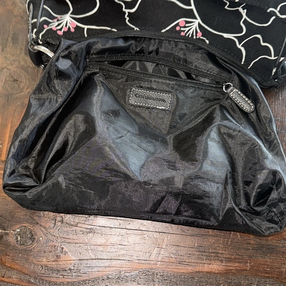 Black and Pink Floral Purse - Picture 3 of 7